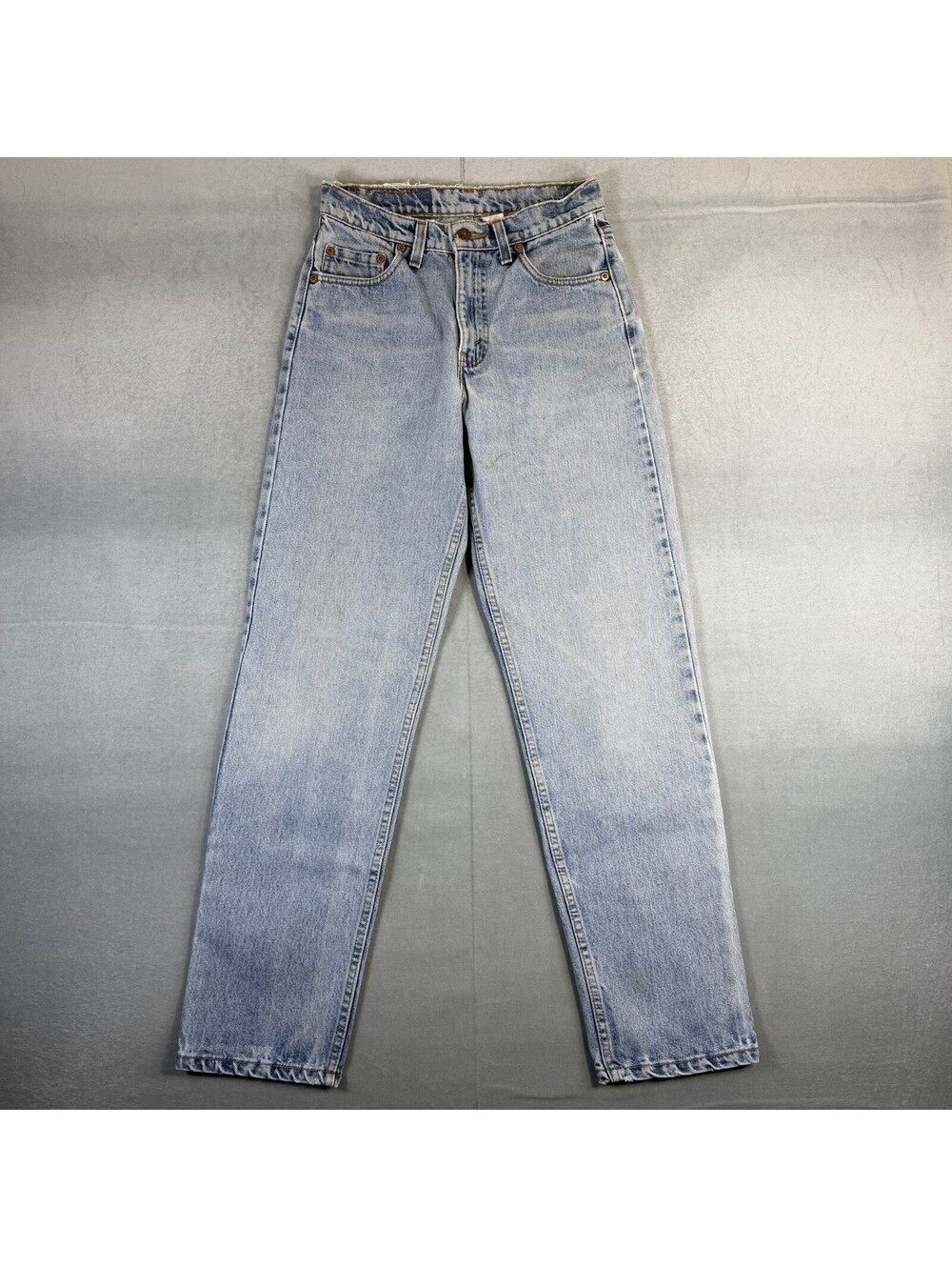 Vintage 90s Levi's 550 Jeans Mens 28x32 Blue Light Wash Relaxed Fit Made in USA